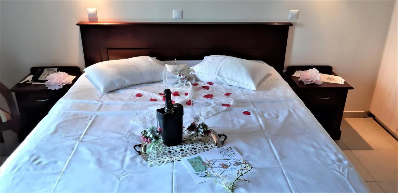 Irides Aparthotel Szuvála Kültér fotó